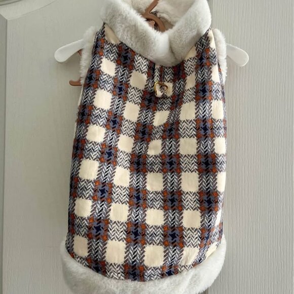 [almost new] dog outfit - Picture 2 of 3